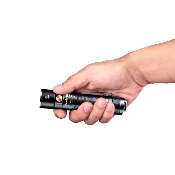 Ліхтар Fenix E35 V3.0 + акумулятор Fenix ARB-L21-5000U + кабель USB